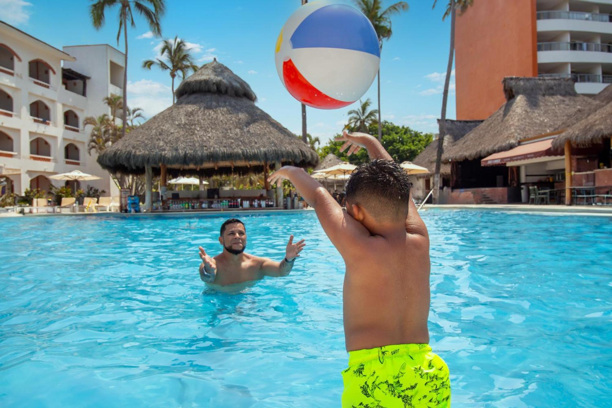 Plaza Pelicanos Club Beach Resort All Inclusive Puerto Vallarta Buitenkant foto