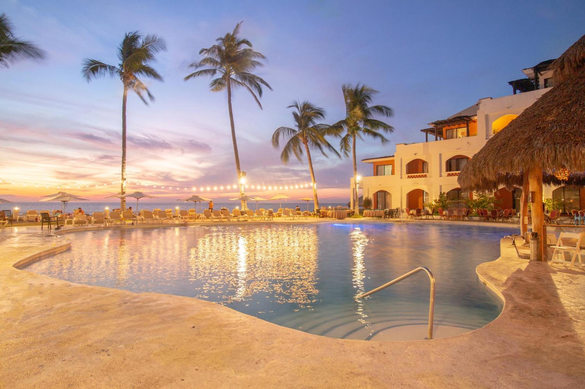 Plaza Pelicanos Club Beach Resort All Inclusive Puerto Vallarta Buitenkant foto